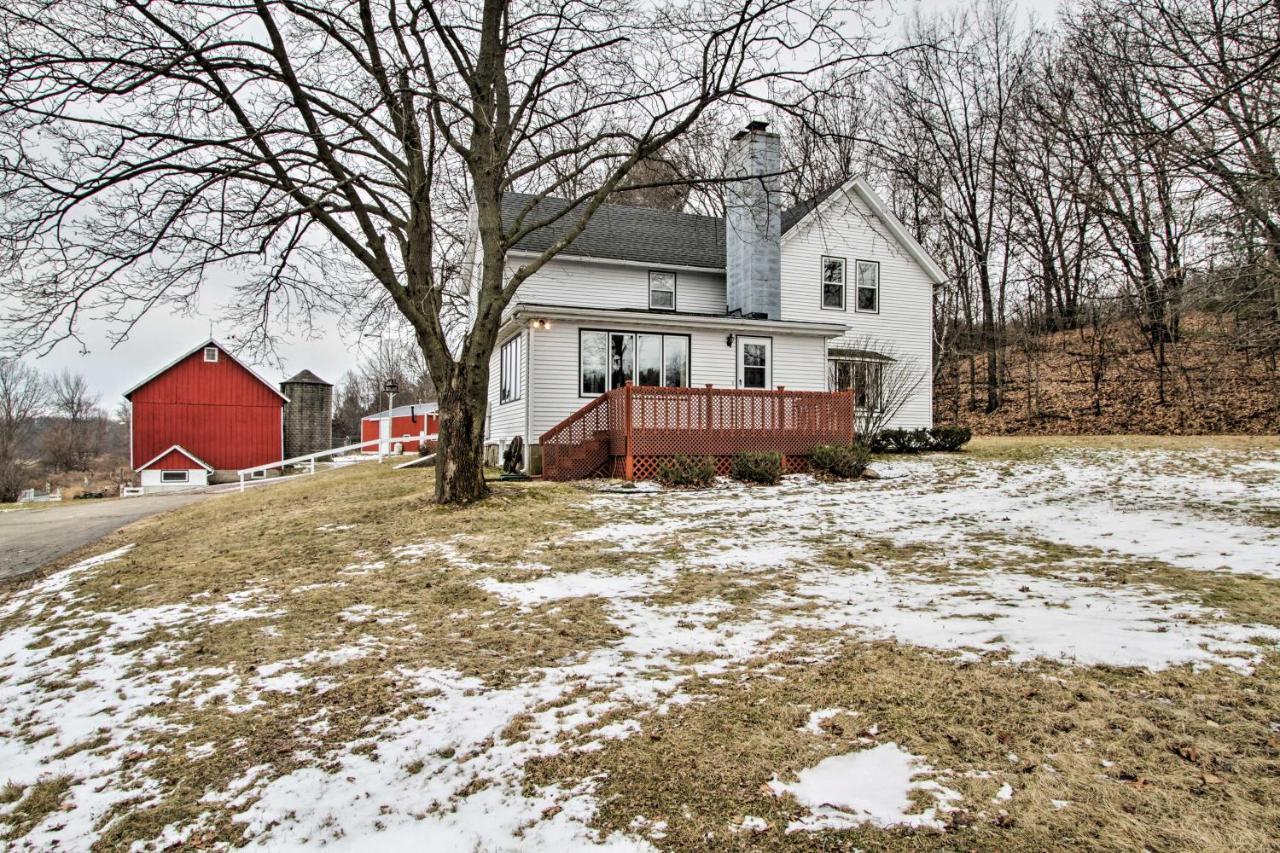 Wisconsin River Valley Farmhouse Fire Pit And View Merrimac 외부 사진